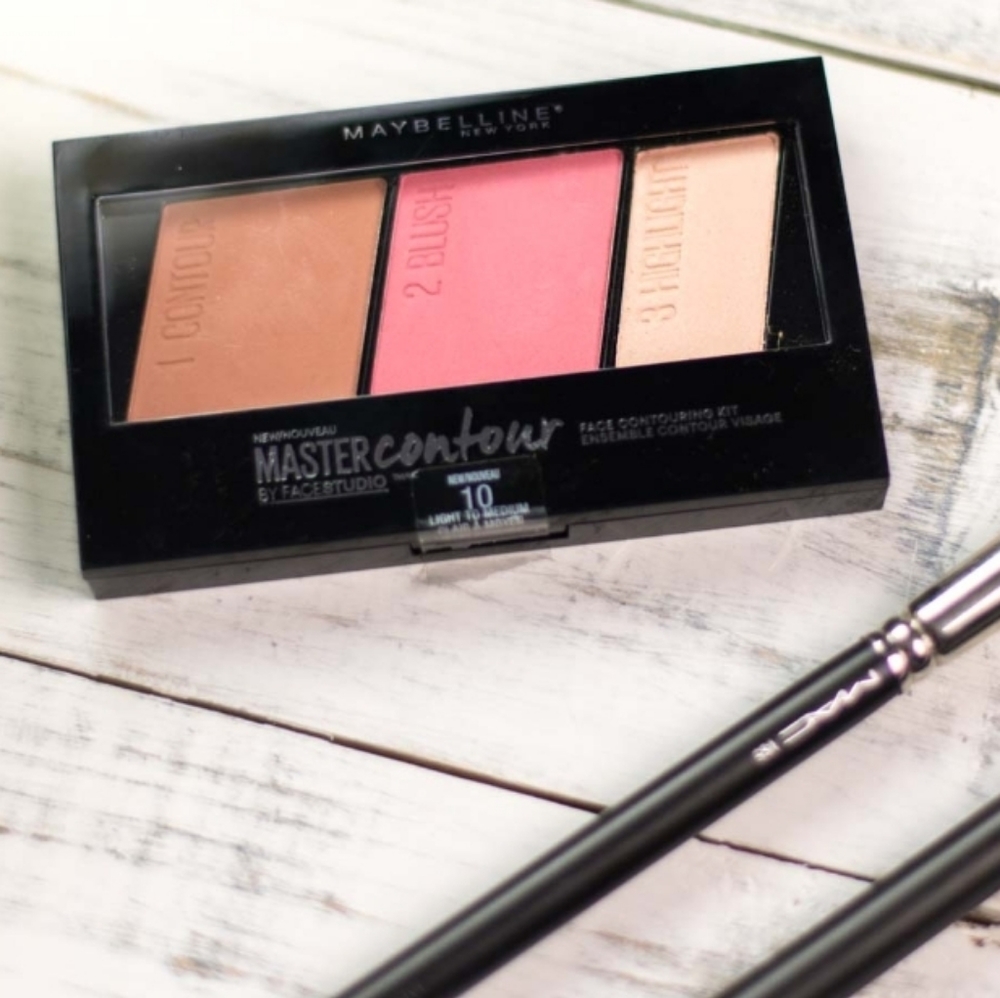 Maybelline master contour Face Studio Light Medium